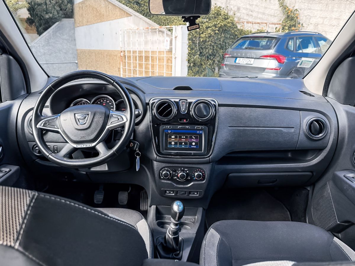 Thumbnail 6 - Dacia Lodgy