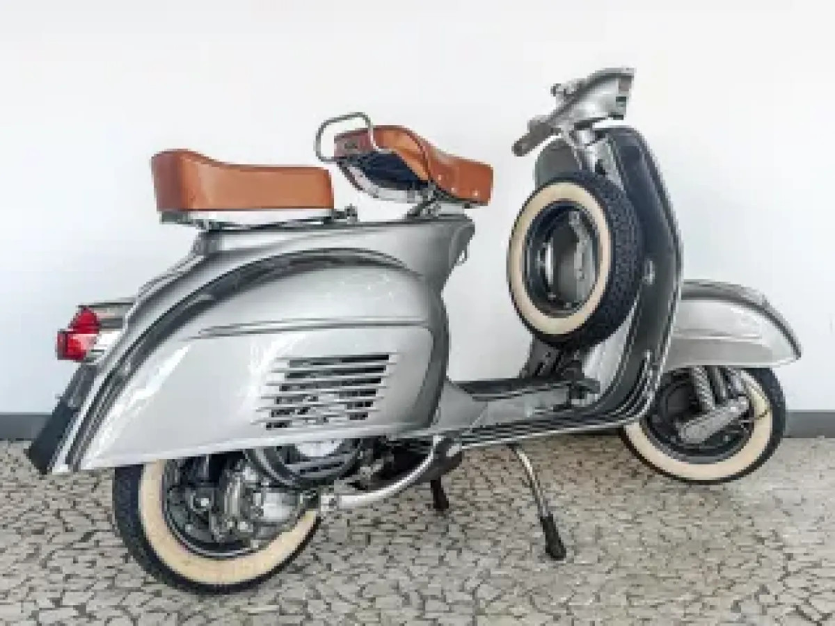 Thumbnail 6 - Vespa 150