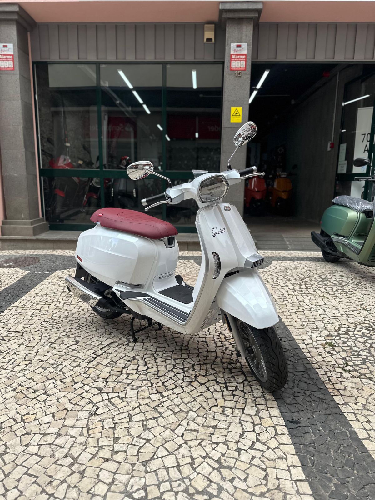 Thumbnail 5 - Lambretta V125 Special