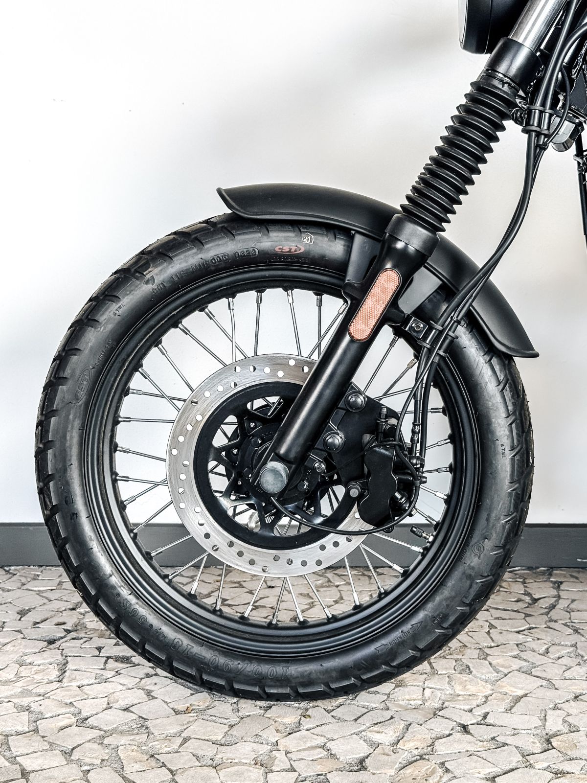 Thumbnail 7 - Brixton Cromwell 125 abs