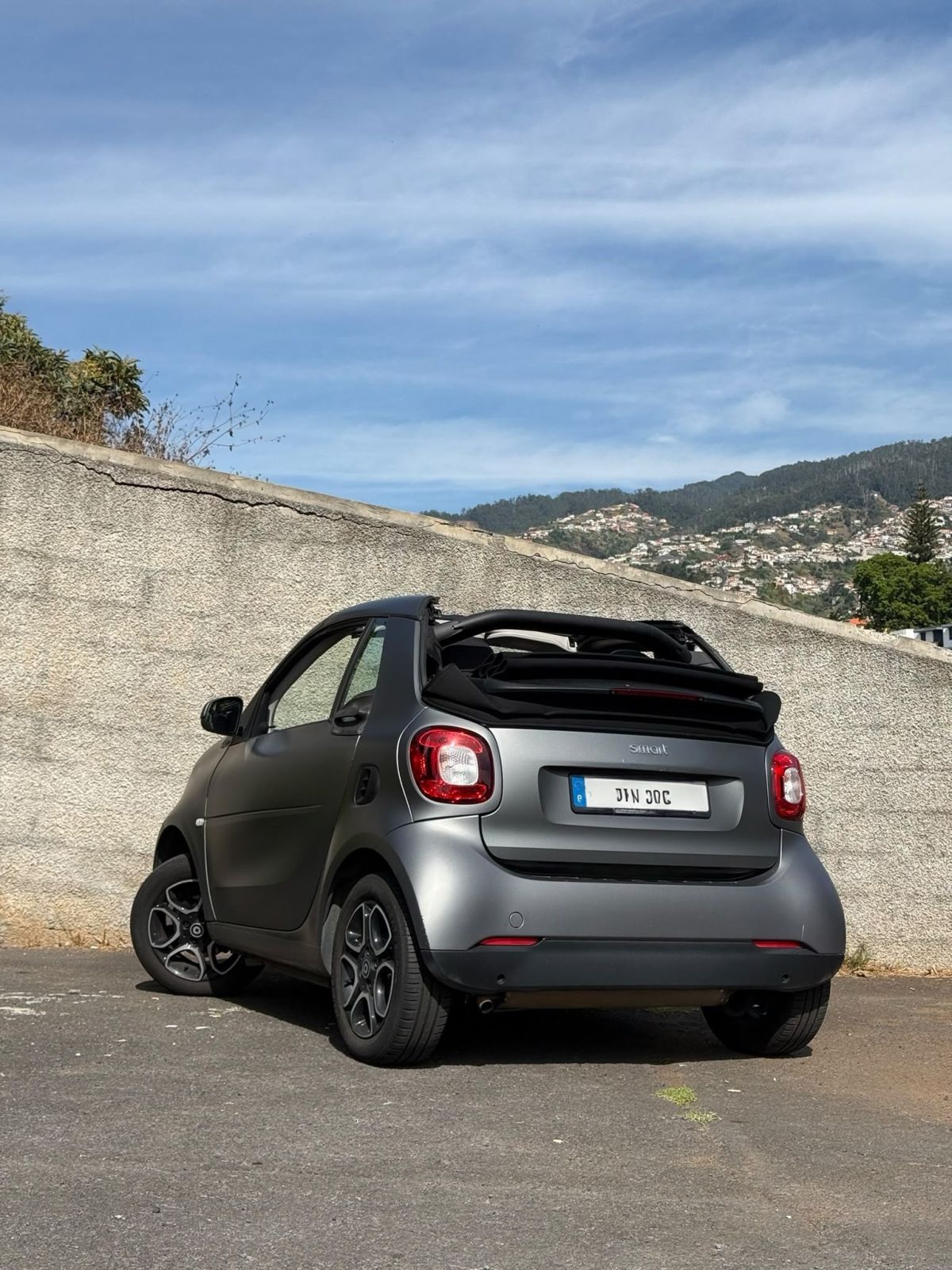 Thumbnail 2 - Smart Fortwo