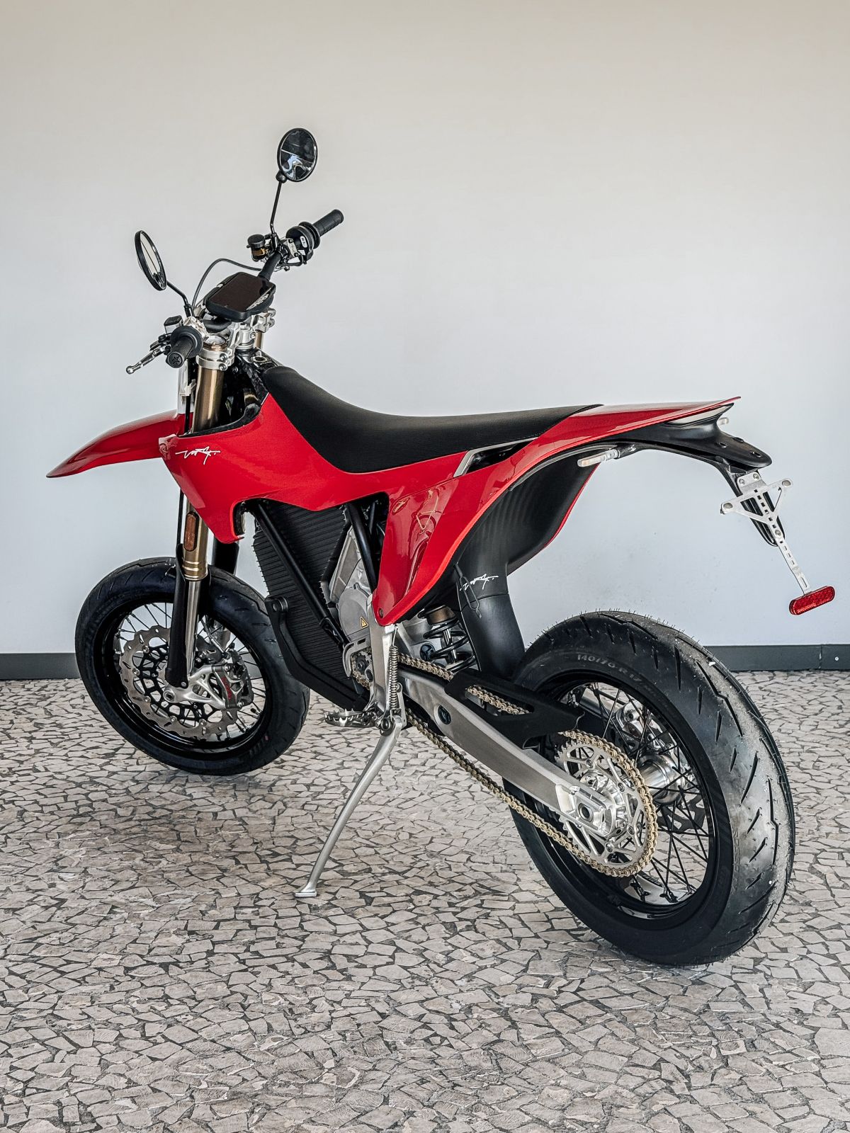 Thumbnail 4 - Stark SM