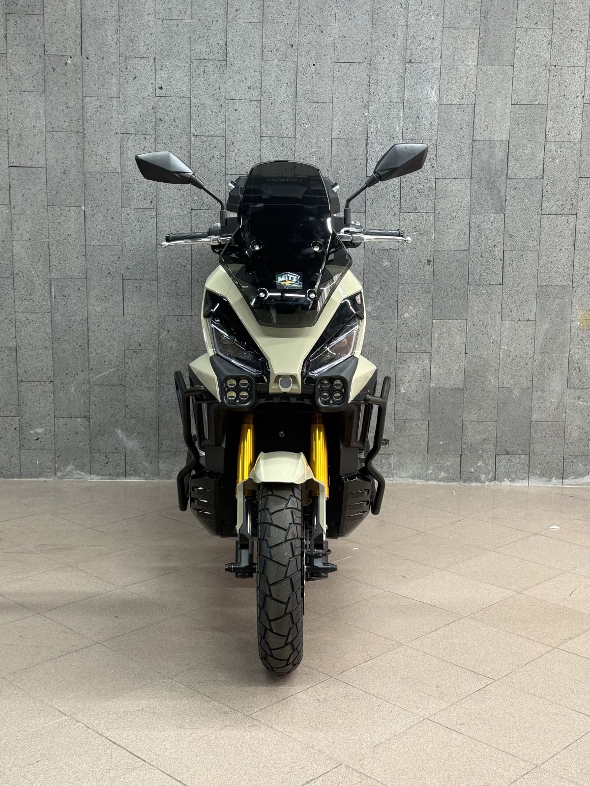 Thumbnail 2 - Mitt 125 ADV