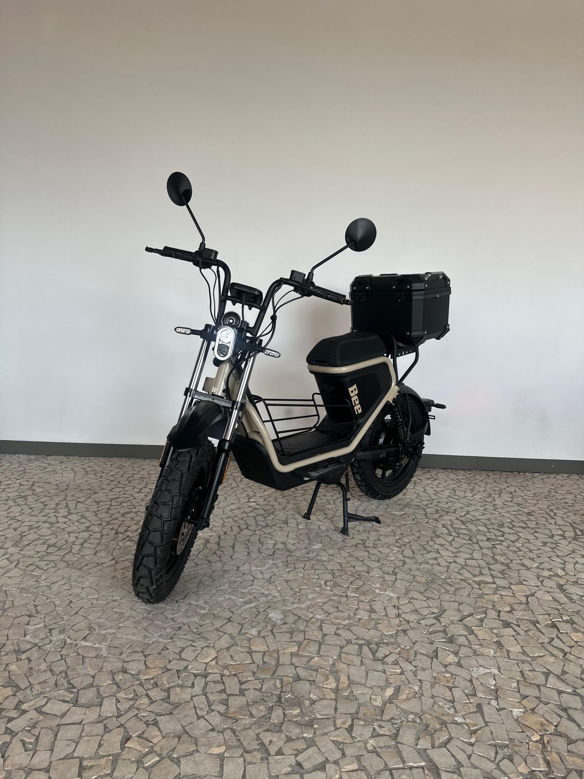 Thumbnail 2 - BEE Mini Trail