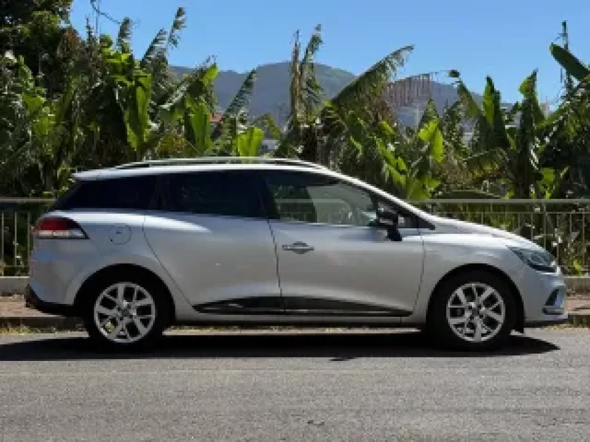 Thumbnail 9 - Renault Clio