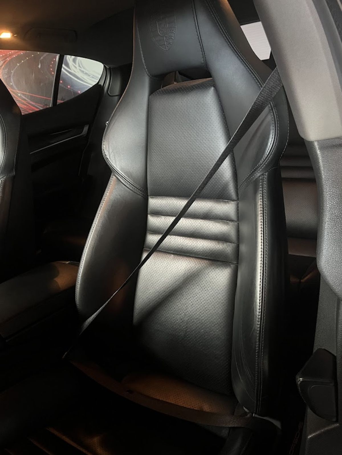 Thumbnail 6 - Porsche Panamera