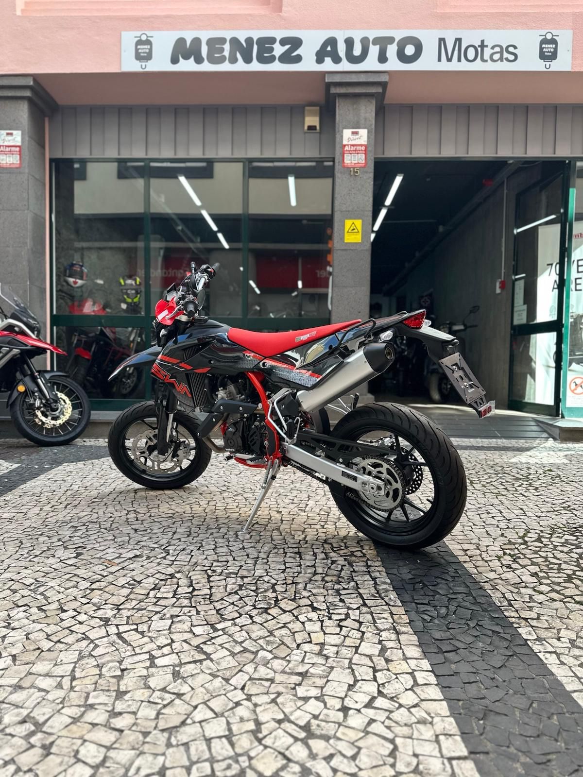 Thumbnail 2 - Swm SM 125 R