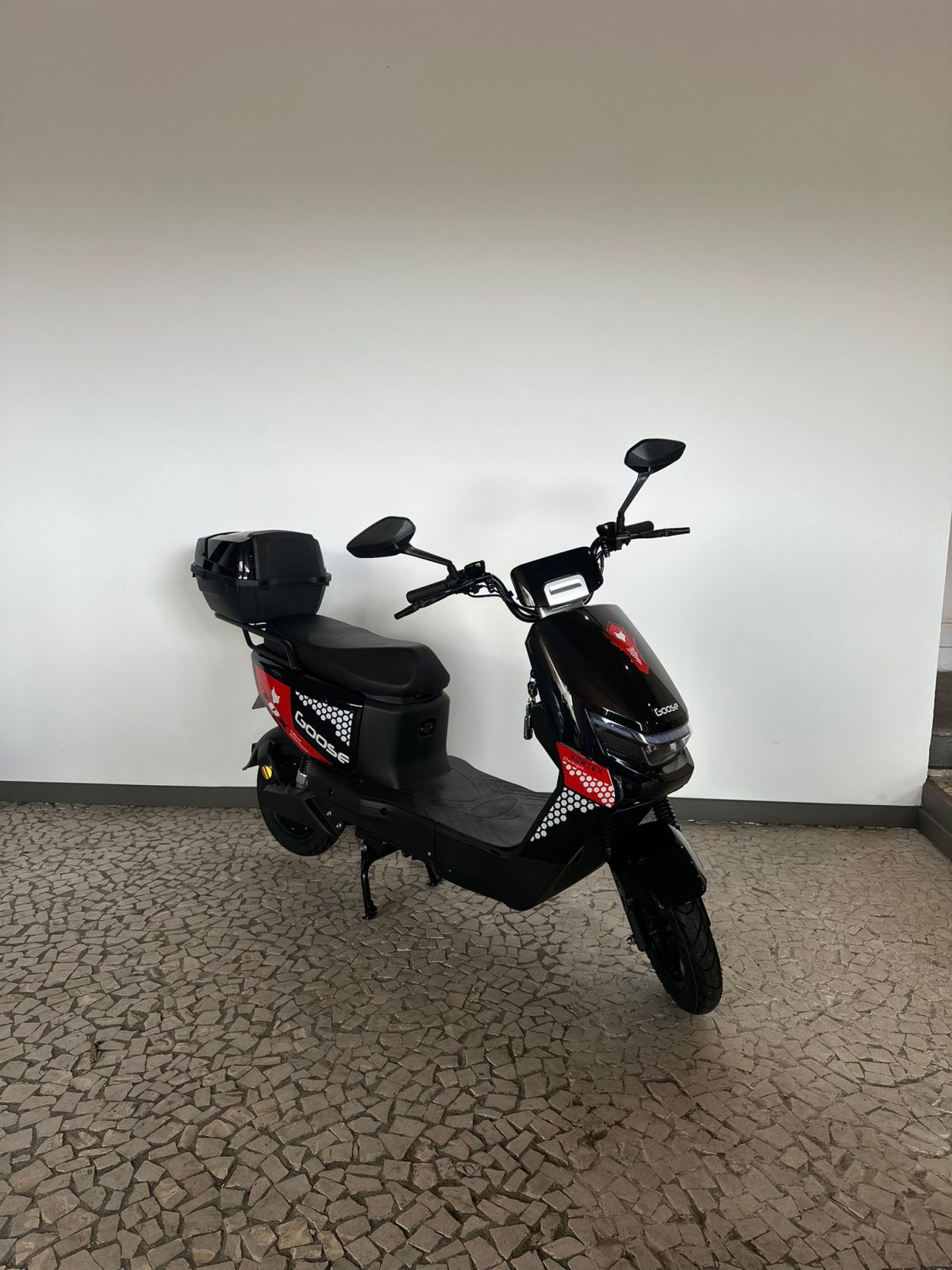 Thumbnail 3 - Vortex Goose Fox