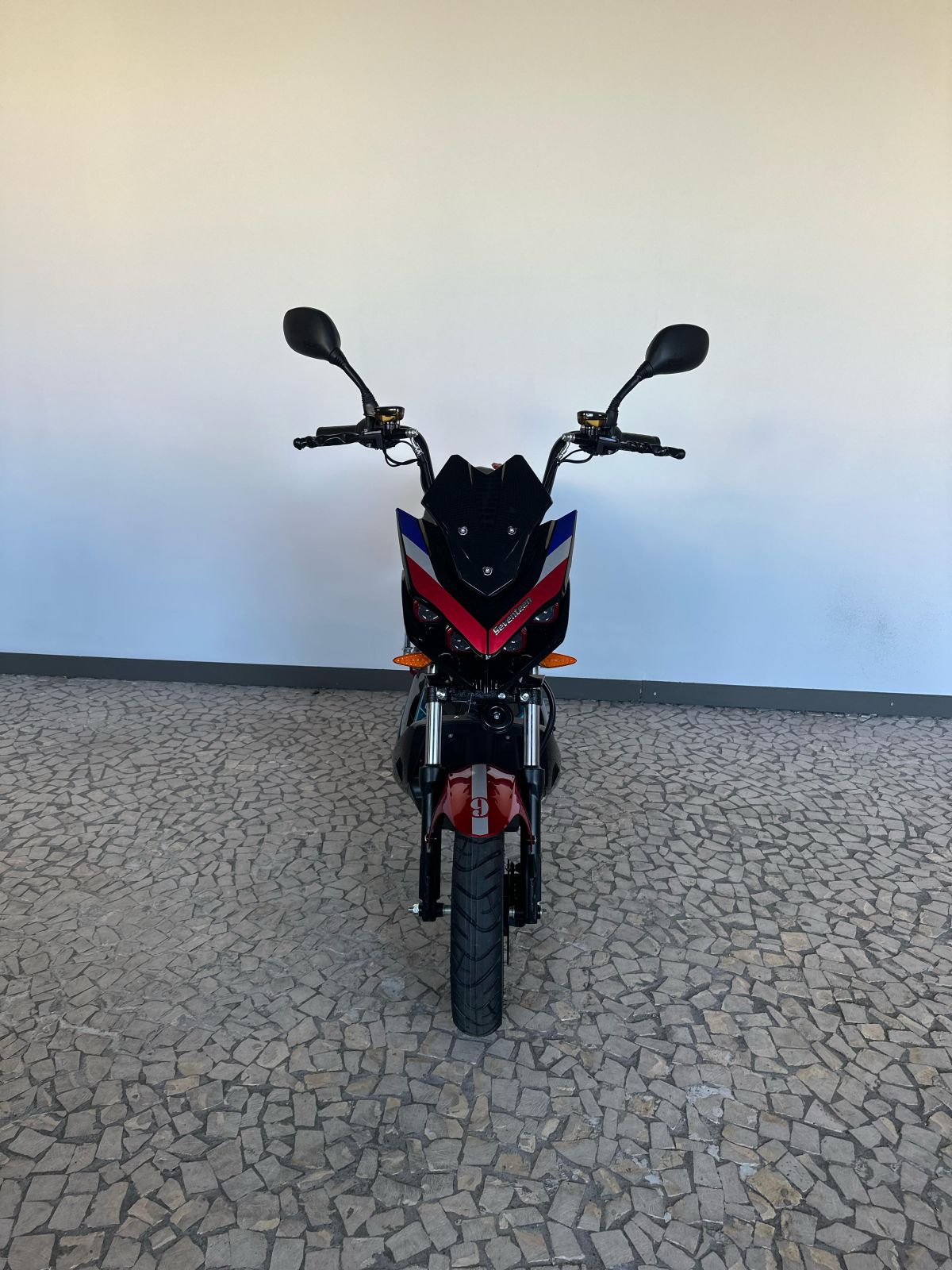 Thumbnail 10 - Seventeen Sport