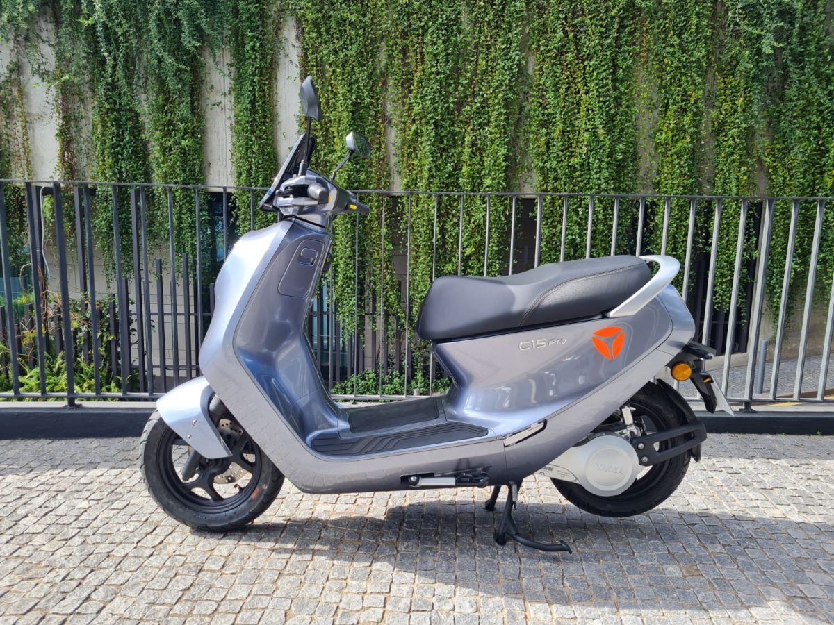 Thumbnail 2 - Yadea C1S