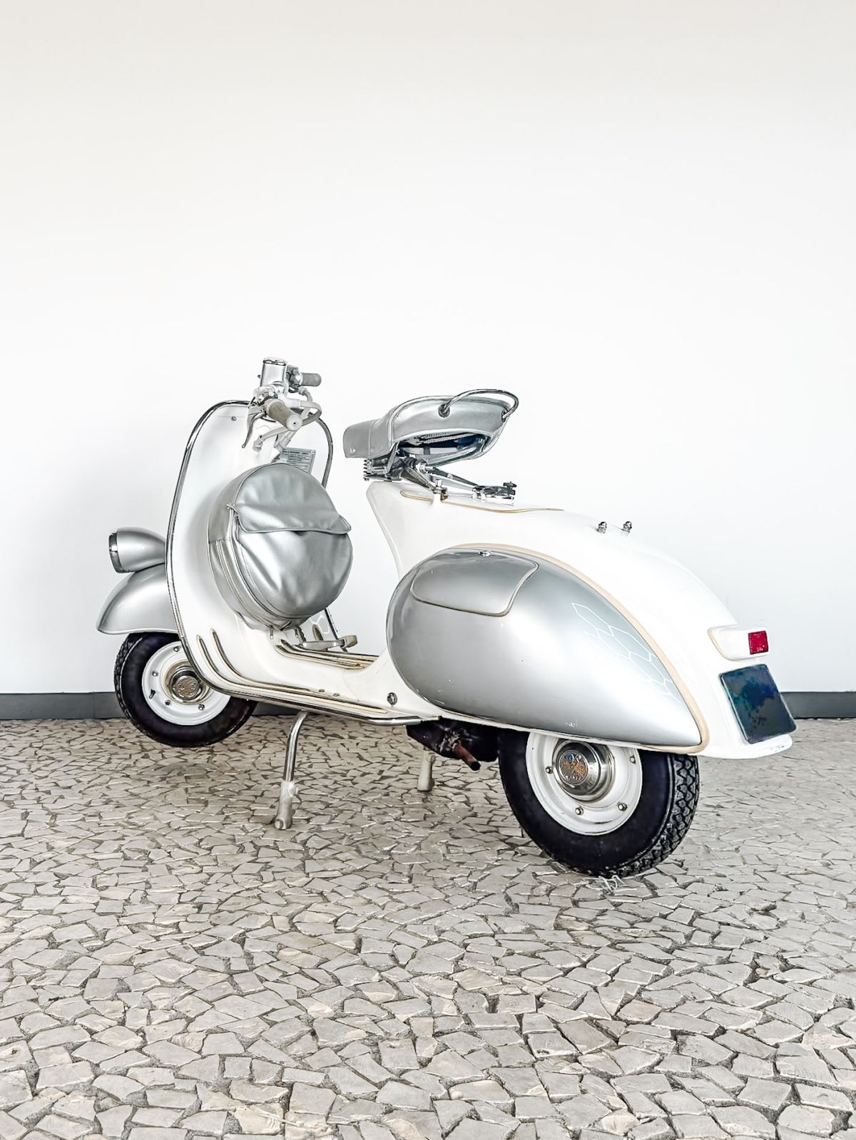 Thumbnail 15 - Vespa ACMA 150
