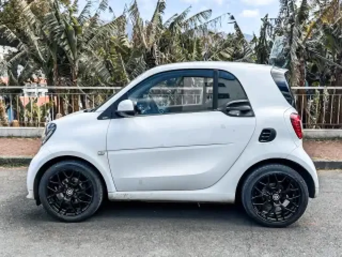 Thumbnail 7 - Smart Fortwo