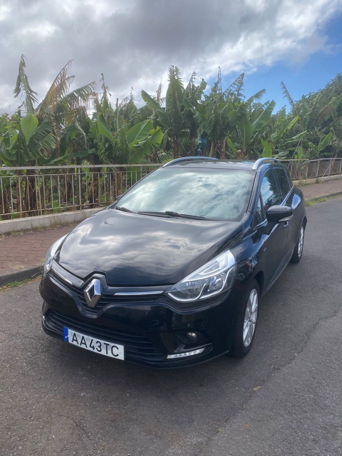 Thumbnail 4 - Renault Clio