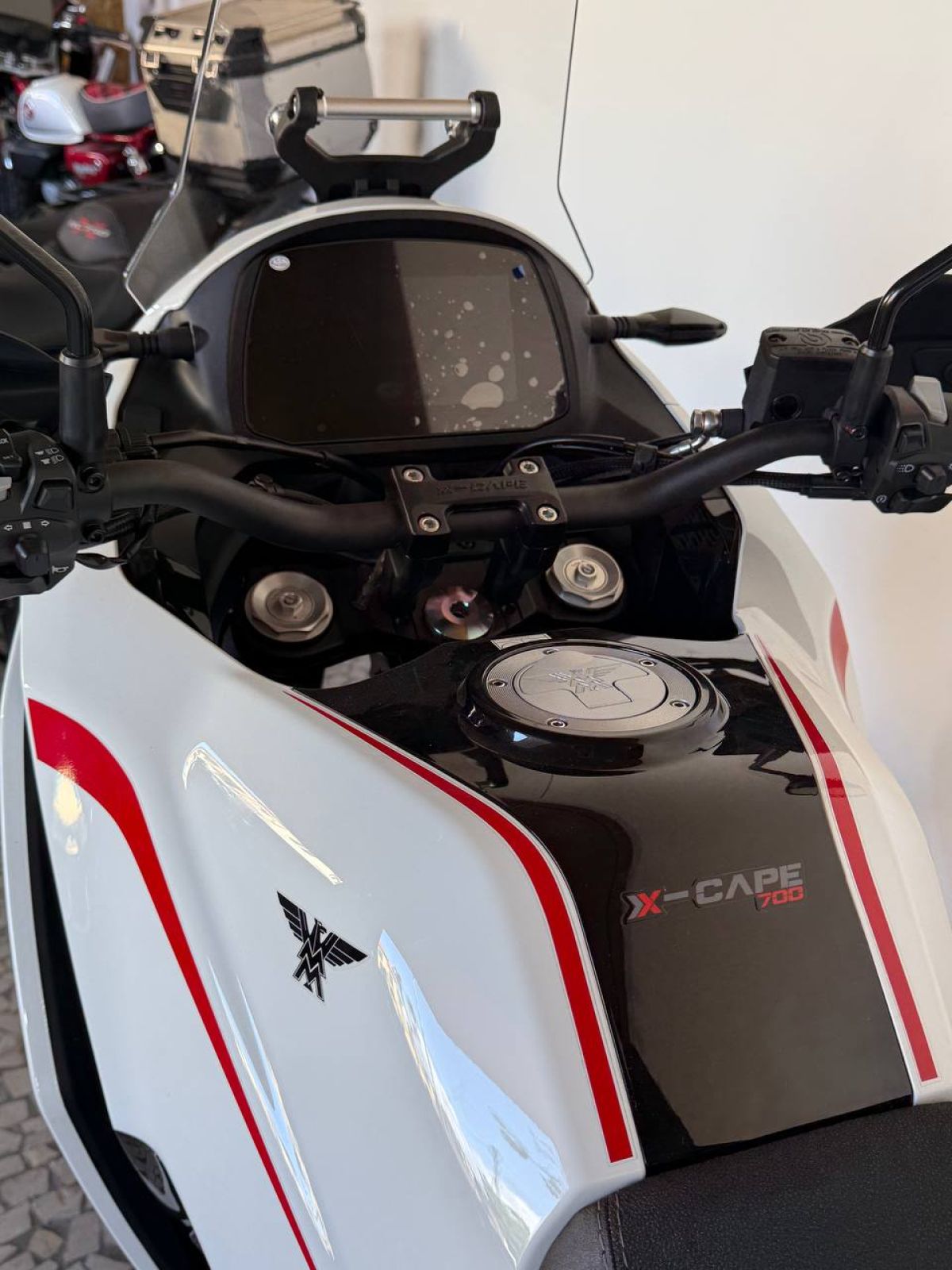 Thumbnail 13 - Moto Morini XCAPE 700 GOLD EDITION