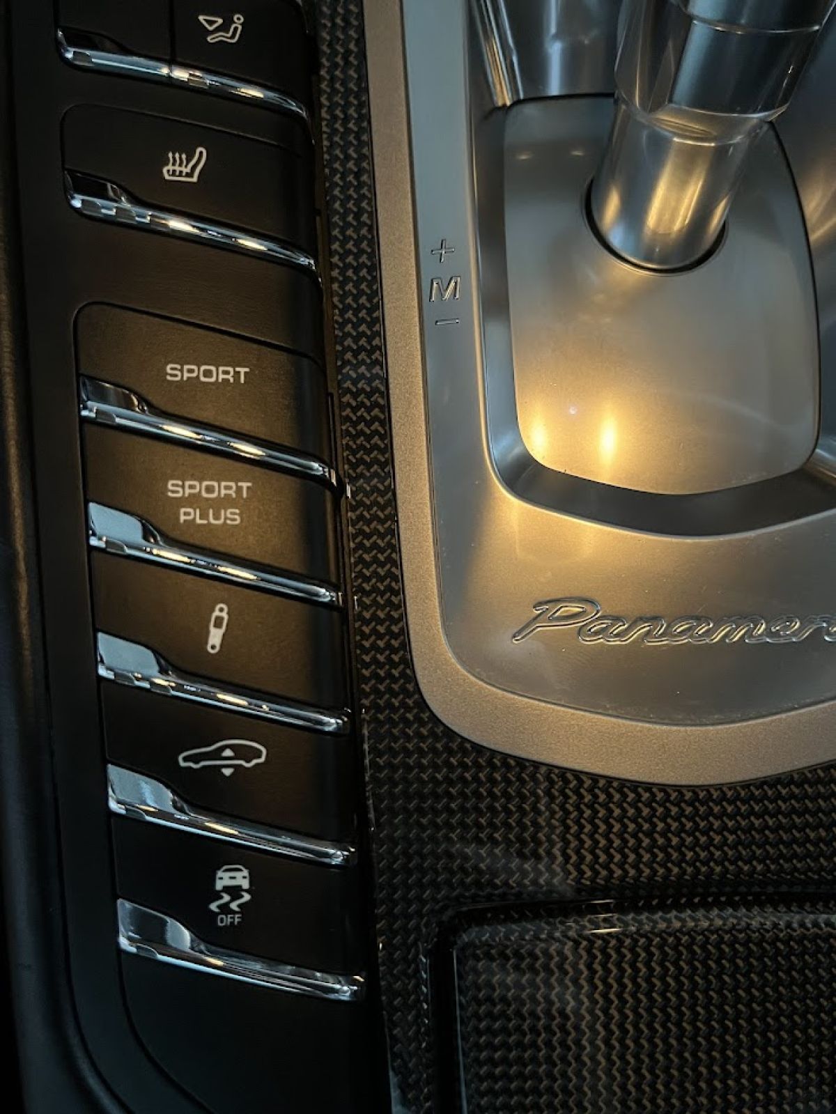 Thumbnail 10 - Porsche Panamera