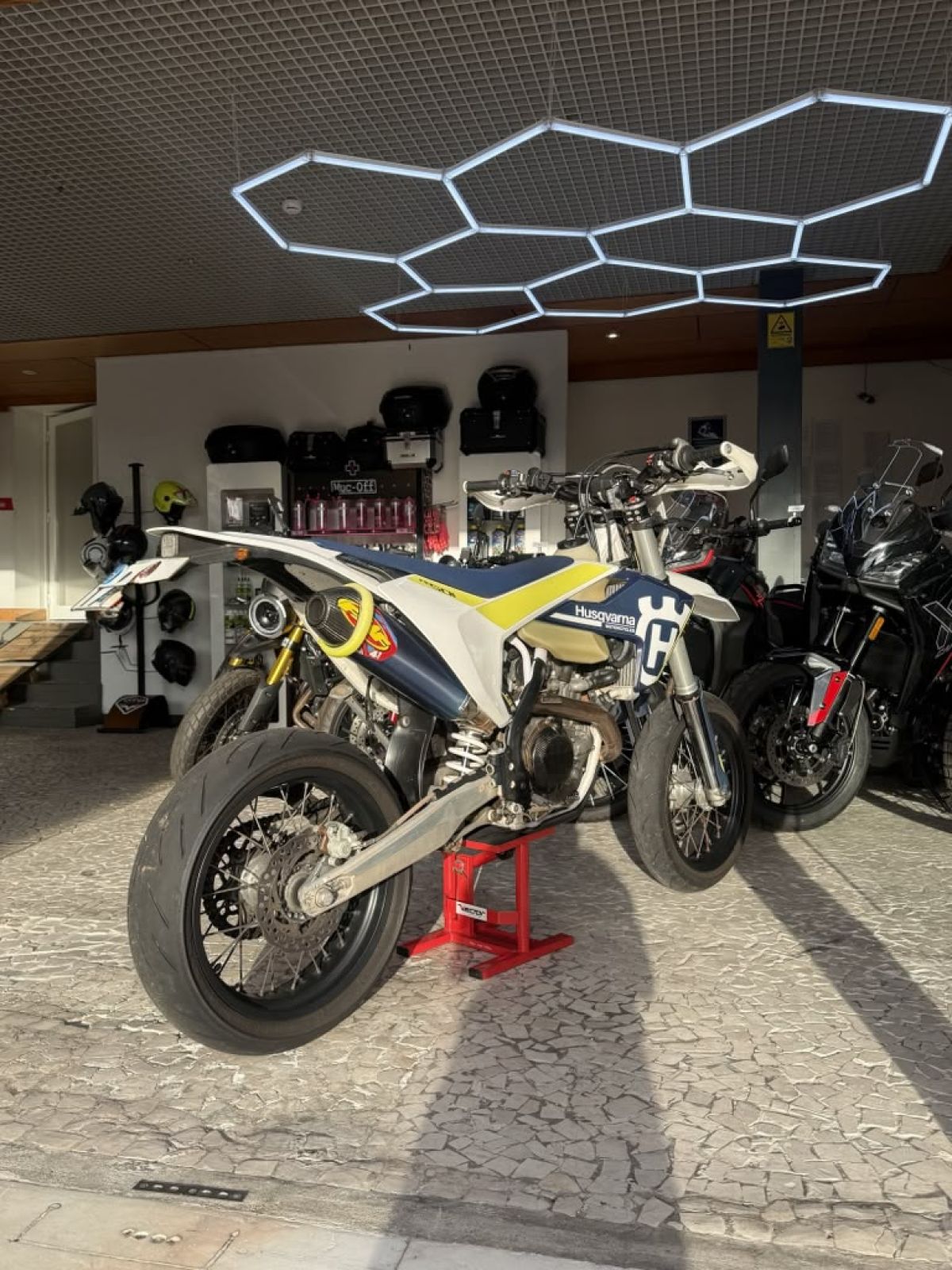 Thumbnail 3 - Husqvarna FE501