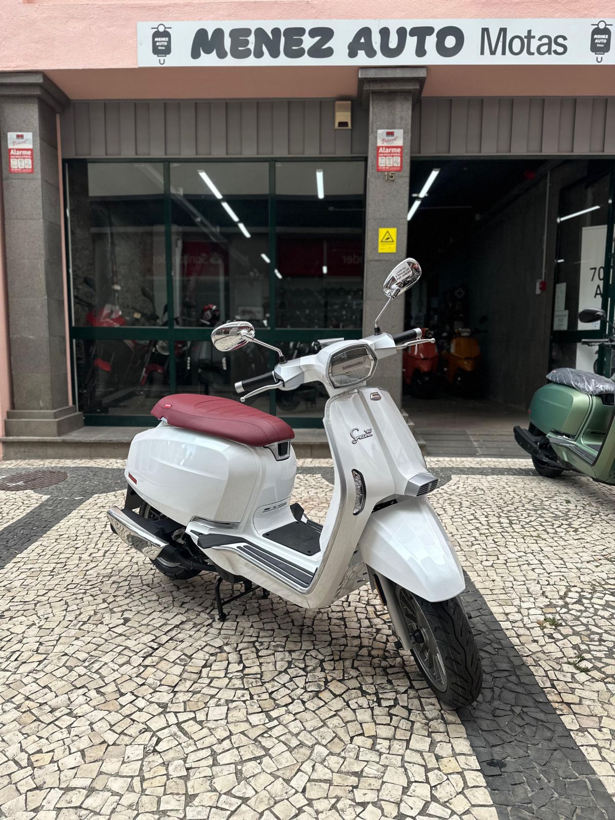 Thumbnail 3 - Lambretta V125 Special