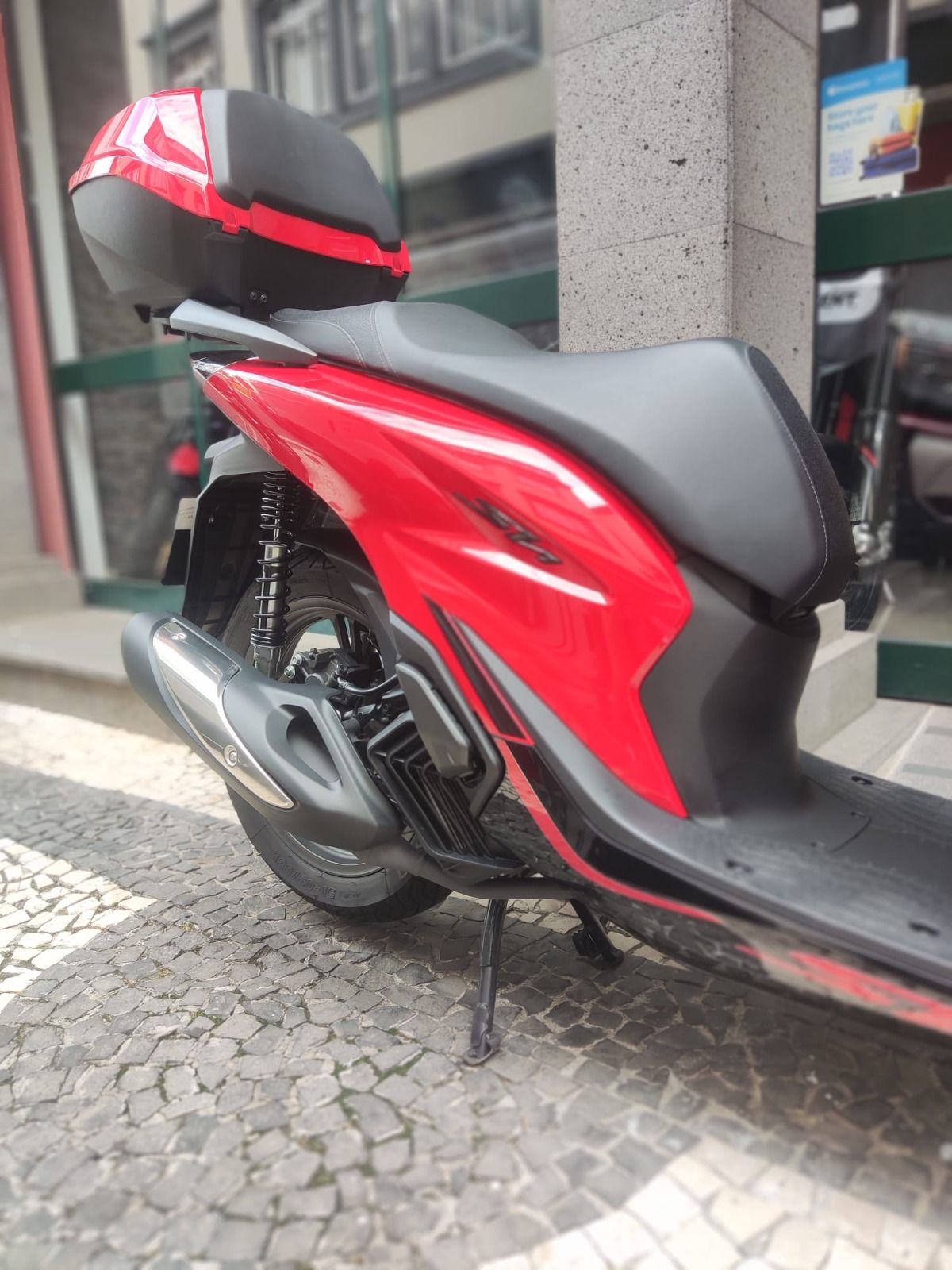 Thumbnail 8 - Honda SH1