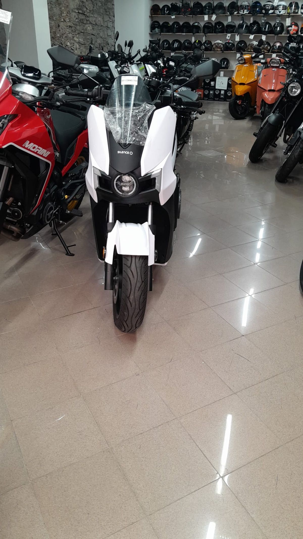 Thumbnail 6 - Silence Silence S01