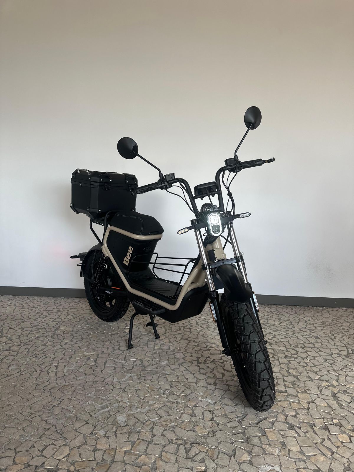 Thumbnail 4 - BEE Mini Trail