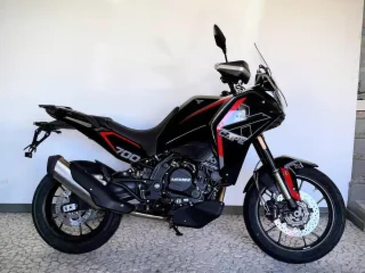 Thumbnail 4 - Moto Morini XCAPE 700