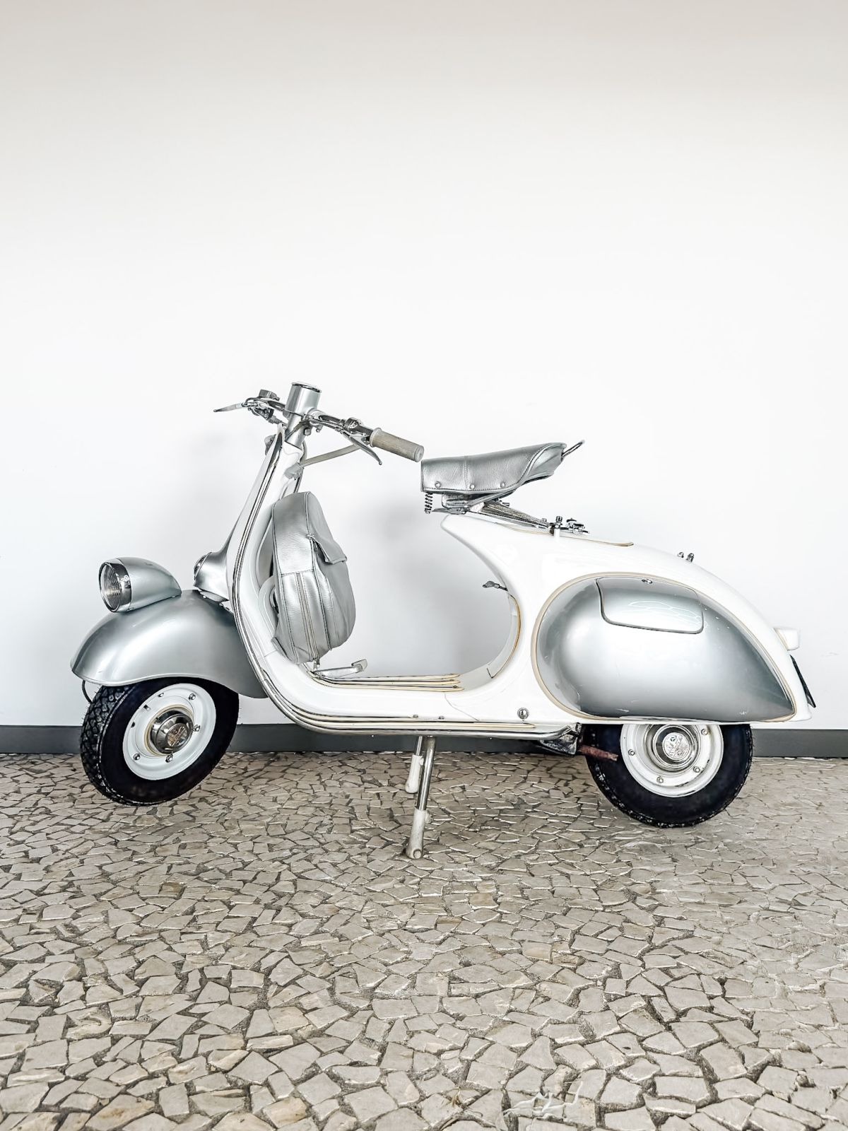 Thumbnail 4 - Vespa ACMA 150