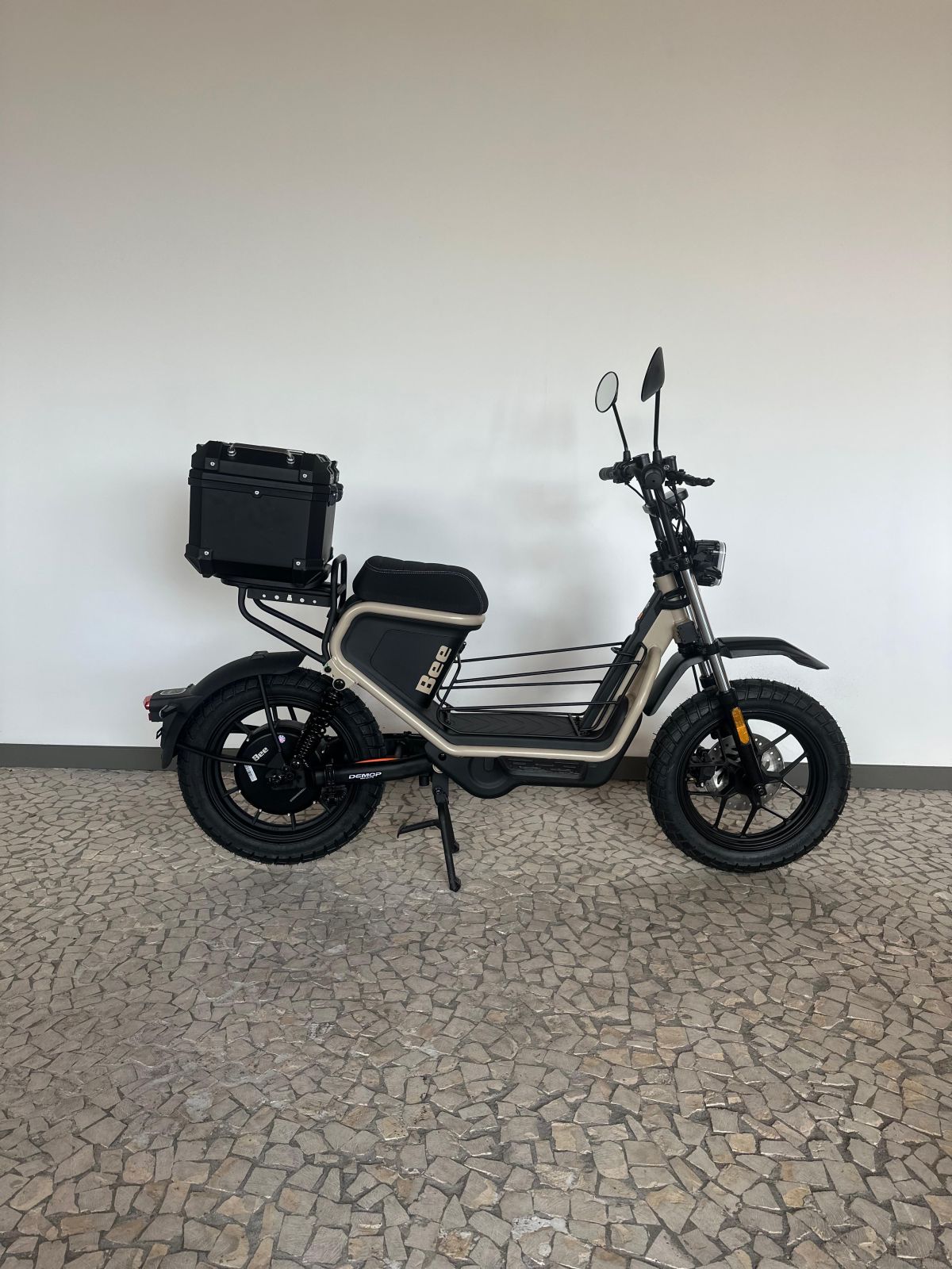 Thumbnail 12 - BEE Mini Trail