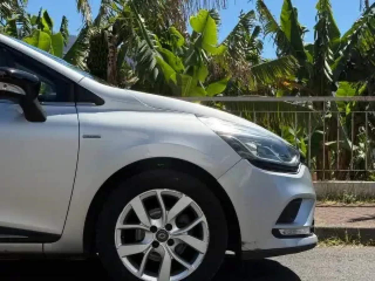 Thumbnail 5 - Renault Clio