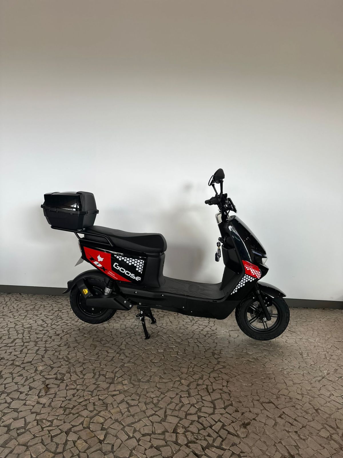 Thumbnail 2 - Vortex Goose Fox