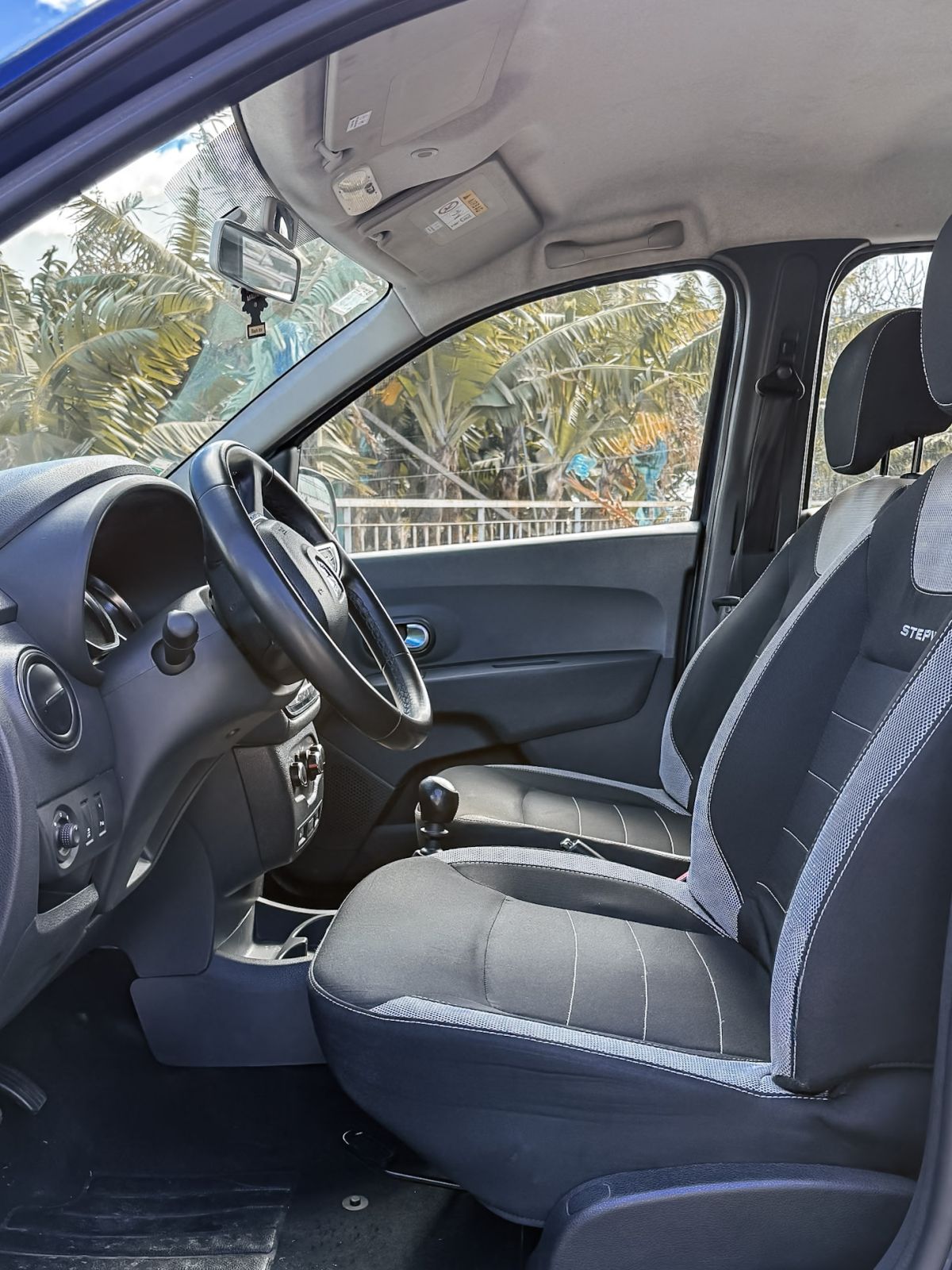 Thumbnail 3 - Dacia Lodgy