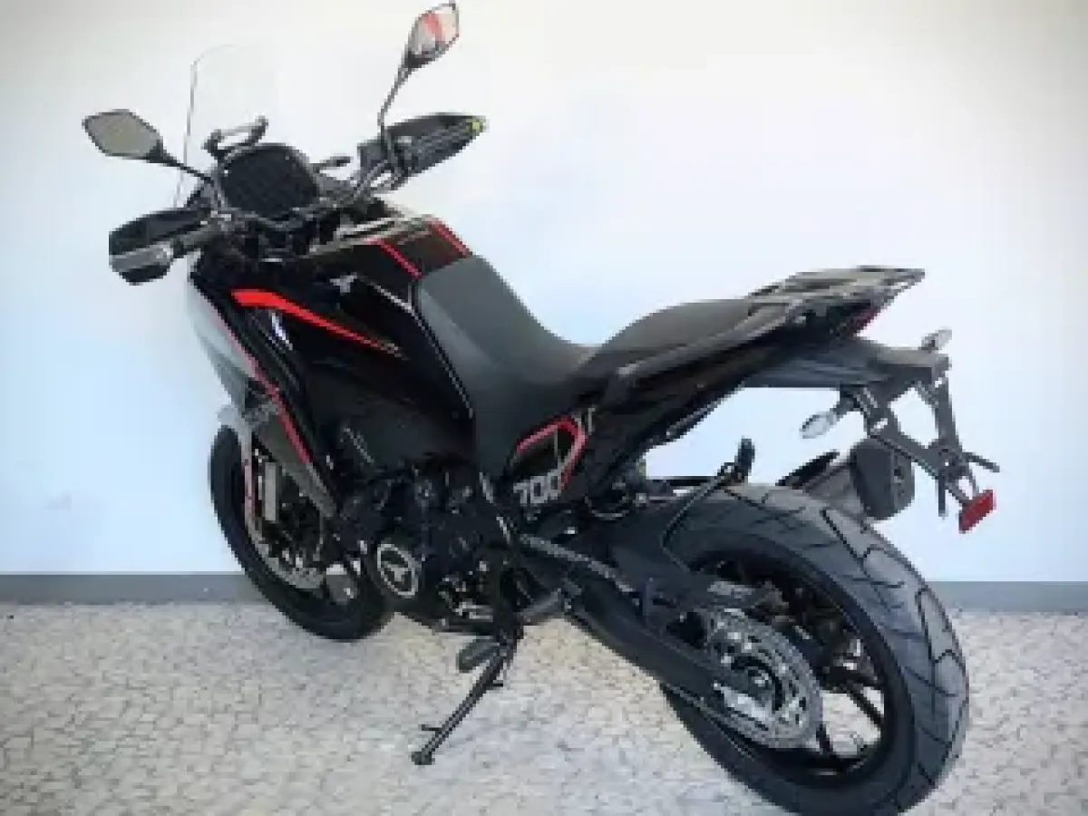 Thumbnail 2 - Moto Morini XCAPE 700